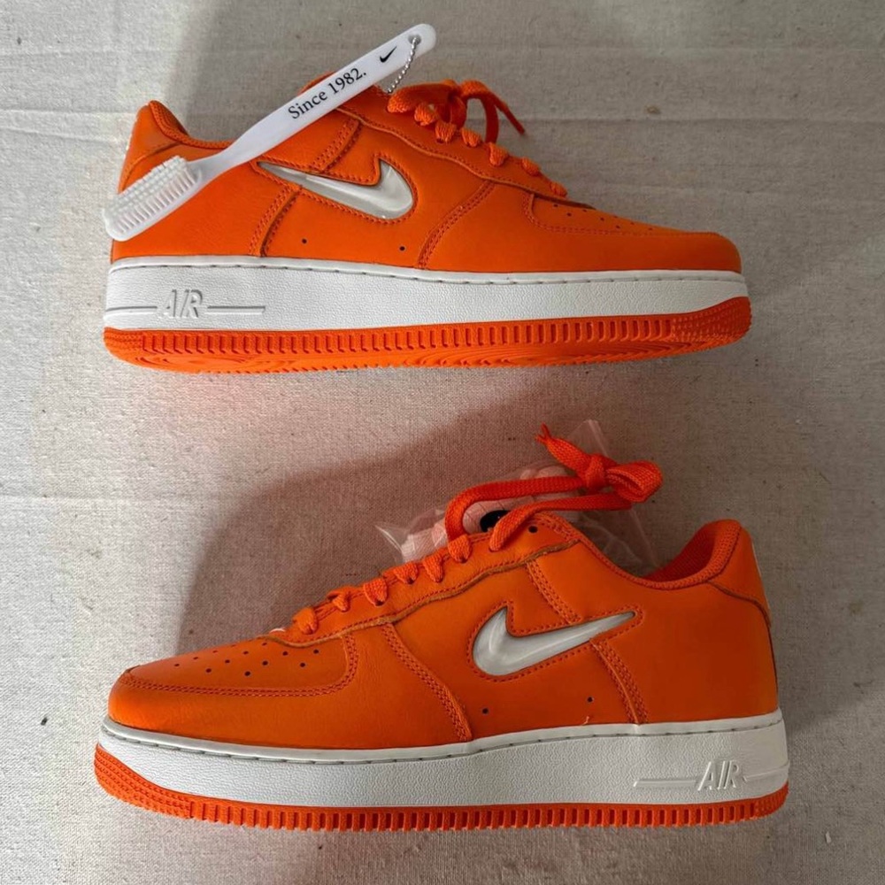 Nike Air Force 1 Jewel Low Color Of The Month - Safety Orange
Size 9